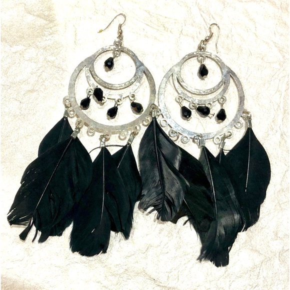 Feather EARINGS Women Faux Dangle Hook Long Drop w/medallion size5in L NWOT - Picture 9 of 9